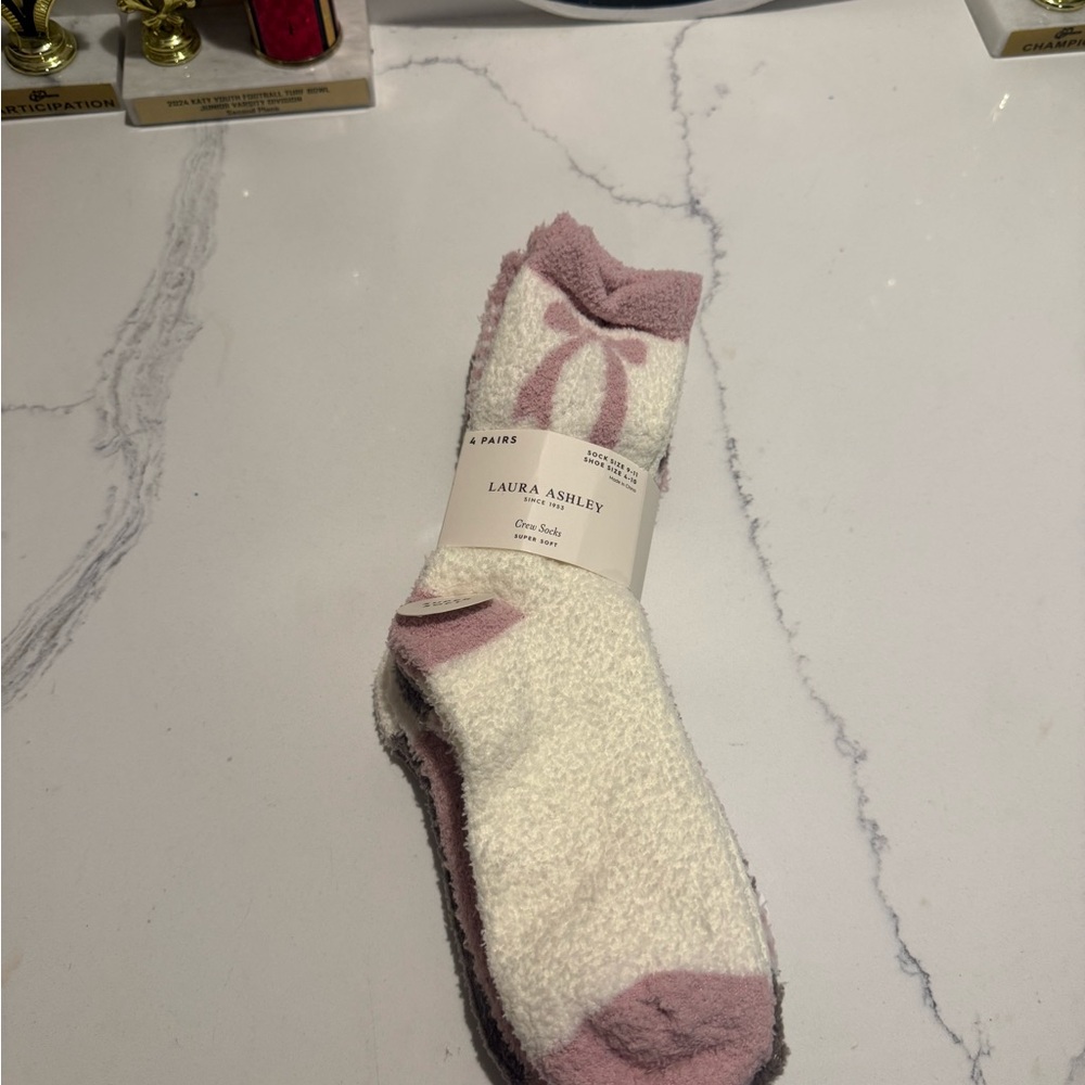 Laura Ashley Cream and Pink Casual Socks